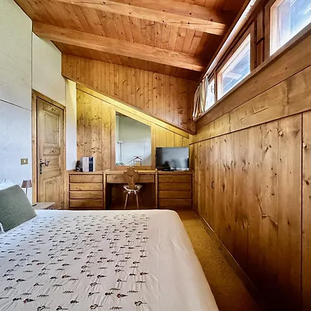Beautiful 3 Bedroom New Flat In *