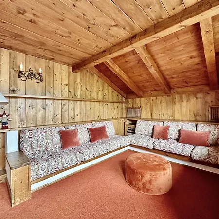 Beautiful 3 Bedroom New Flat In Apartment